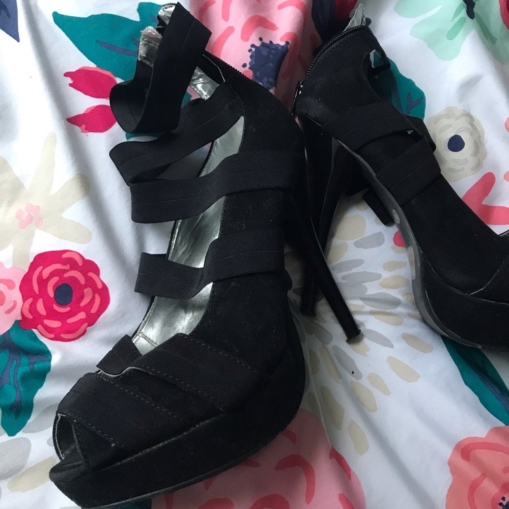 Black Sueded Elastic Strap Heels